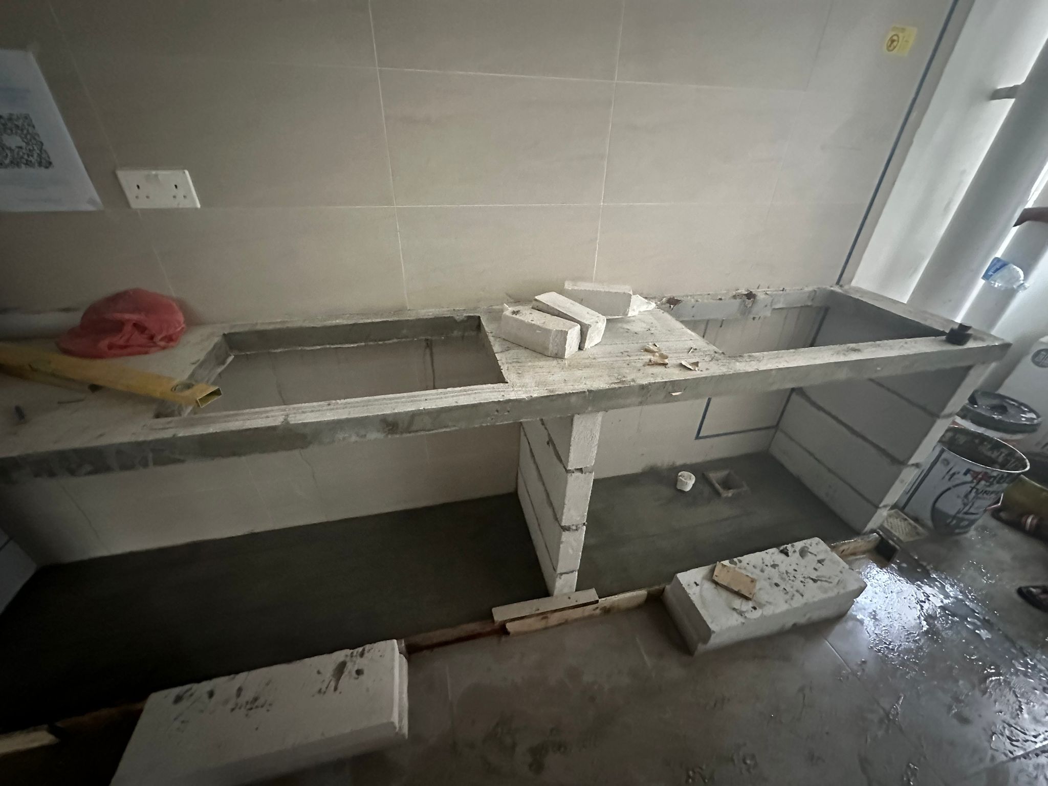 Concrete counter top and Bar Top connotation